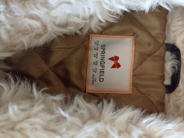 Abrigo de paño, color marrón clarito, como nuevo