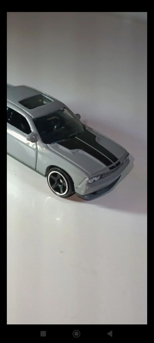 CHRYSLER DODGE CHALLENGER 1/64 MATCHBOX
