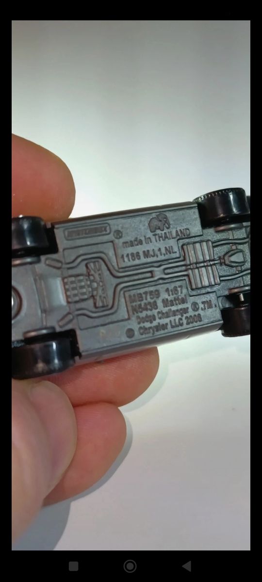 CHRYSLER DODGE CHALLENGER 1/64 MATCHBOX