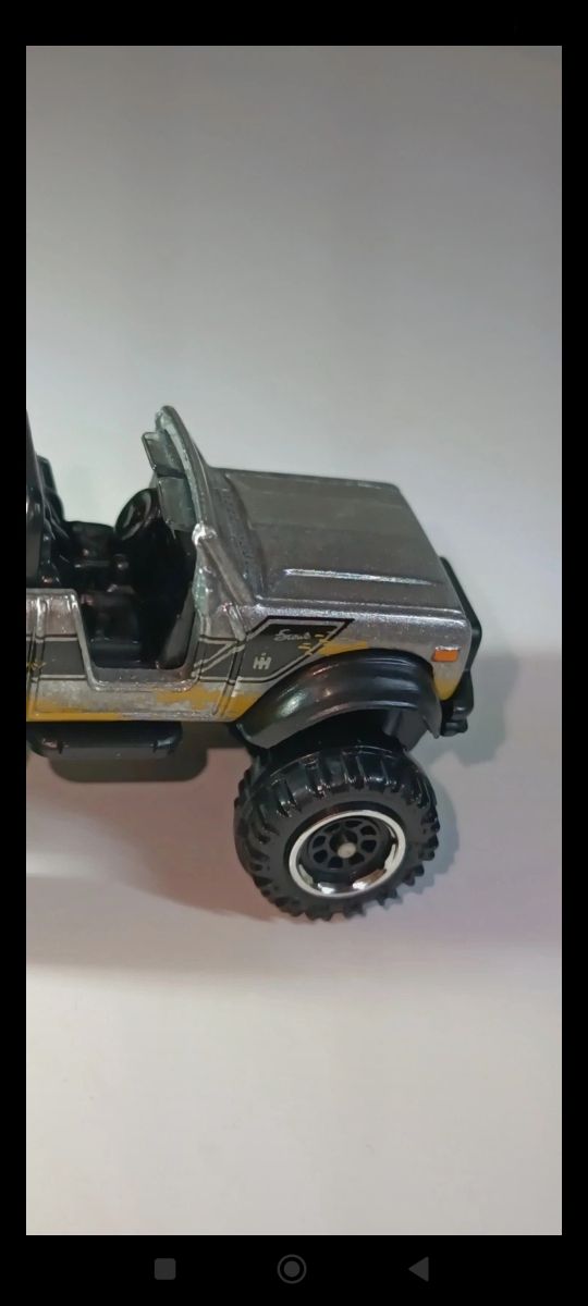 INTERNACIONAL SCOUT 4X4 1/64 MATCHBOX