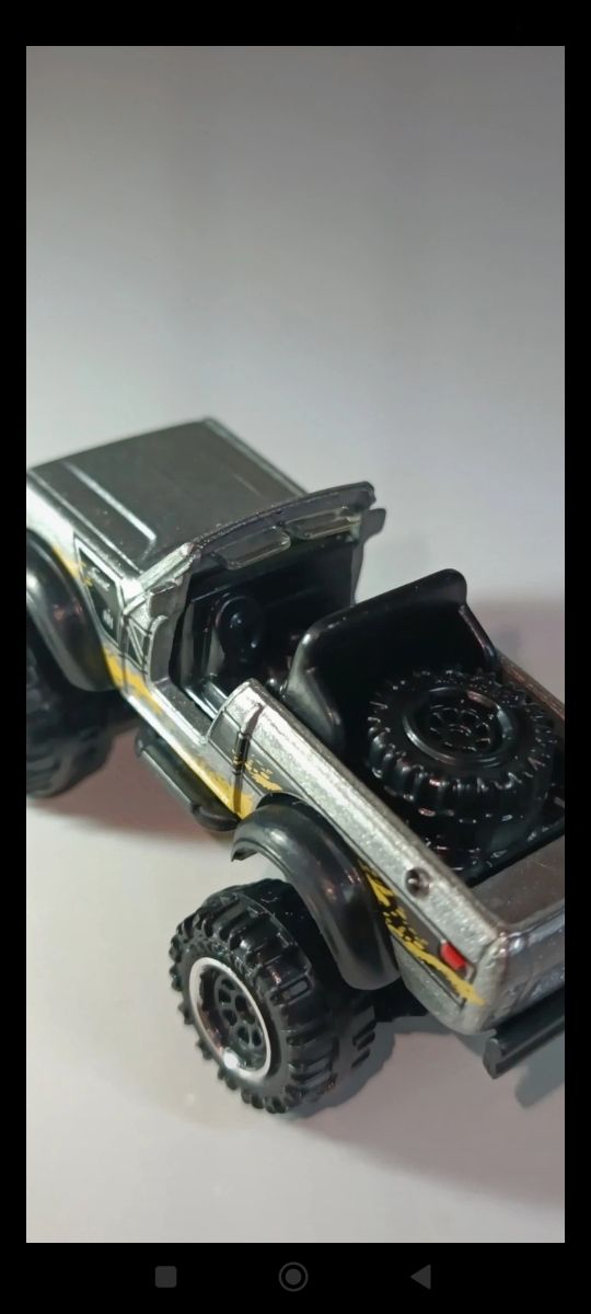 INTERNACIONAL SCOUT 4X4 1/64 MATCHBOX
