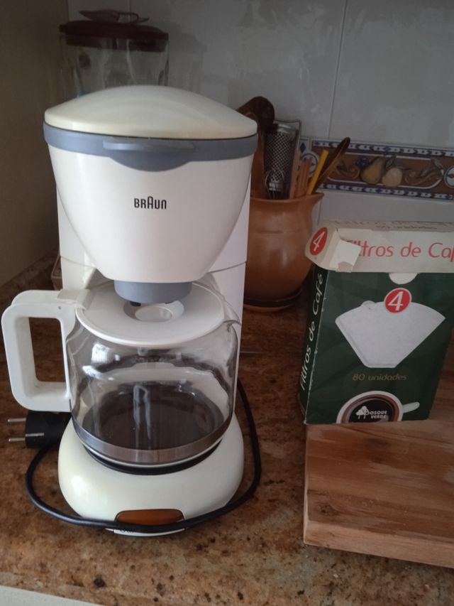 CAFETERA CON FILTROS.