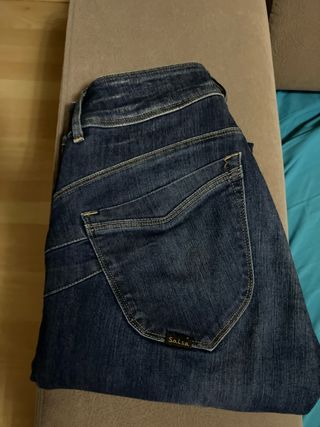 Pantalones de salsa, vaqueros