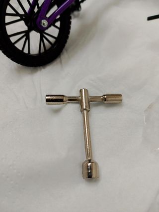 BICICLETA de DEDO FLUCK TRIX