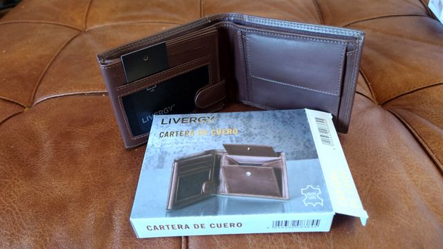 Cartera de cuero marrón