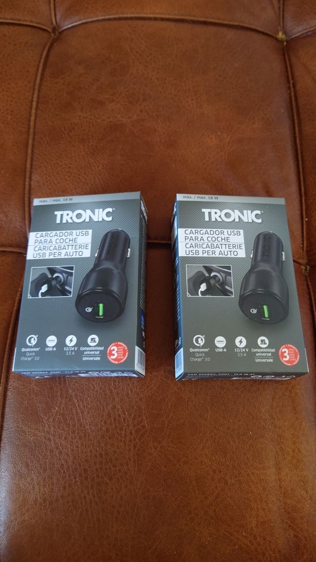 Cargador USB coche