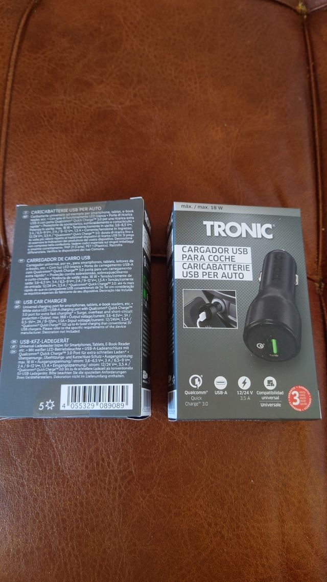 Cargador USB coche