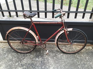 Se venden bicicletas antiguas