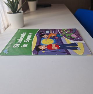 Students in Space • Dolphin readers 3