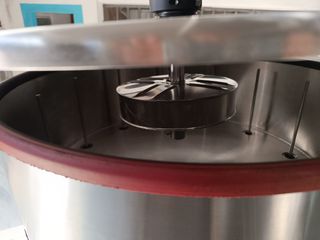 Se vende llenadora, embotelladora