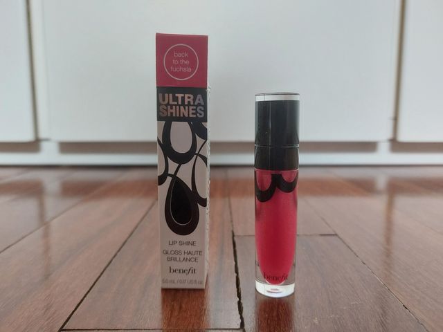 Lip gloss fucsia