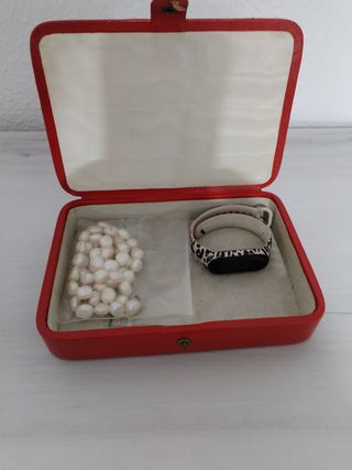 Joyero pequeño o caja para medias