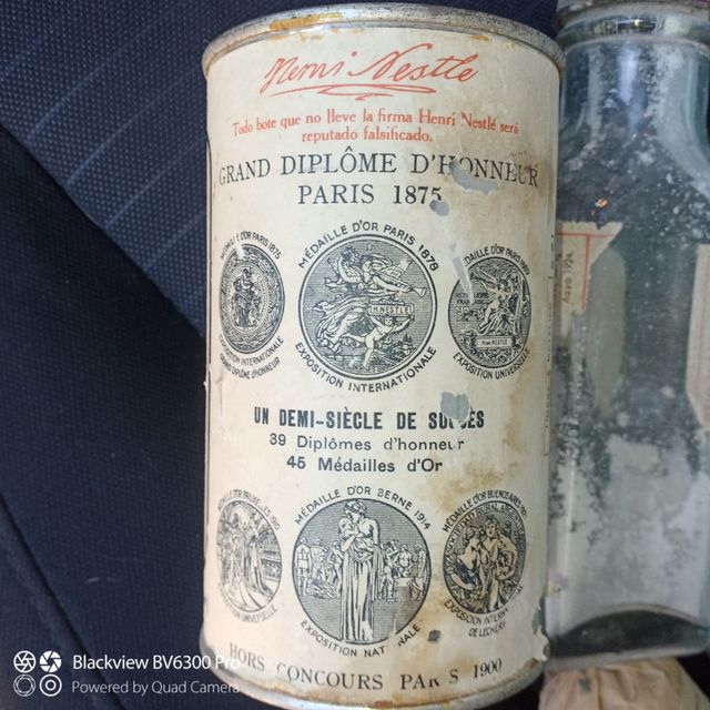 Attrezzatura infermieristica centenaria