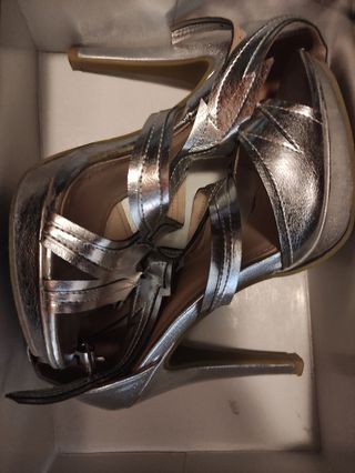 Zapato sandalia de fiesta plata con plataforma