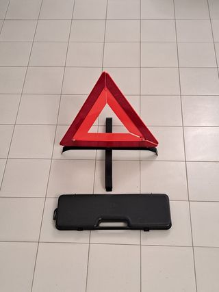 Triangolo per auto