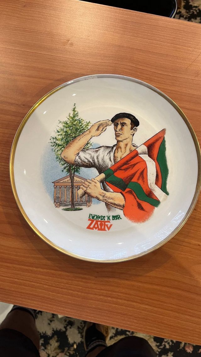 Plato descoratico Pais Vasco