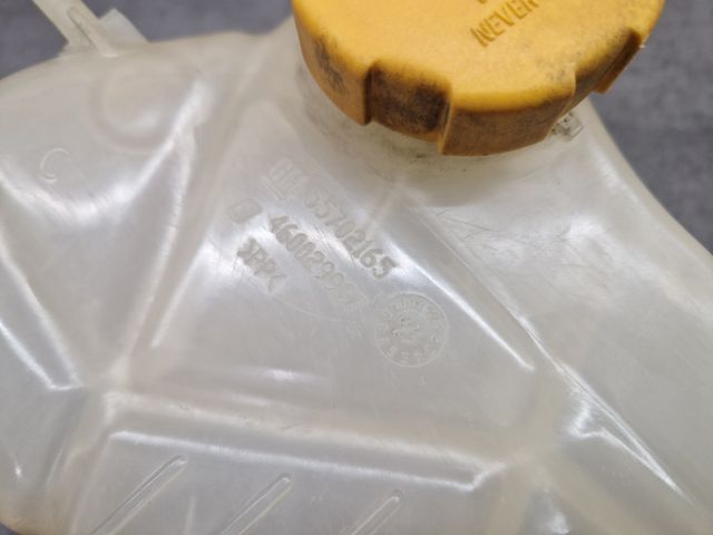 Vaso expansión opel corsa D