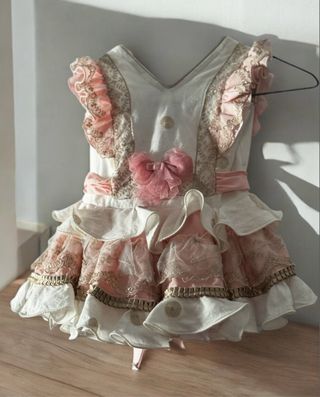 Precioso vestido de flamenca de niña 