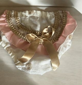 Precioso vestido de flamenca de niña 