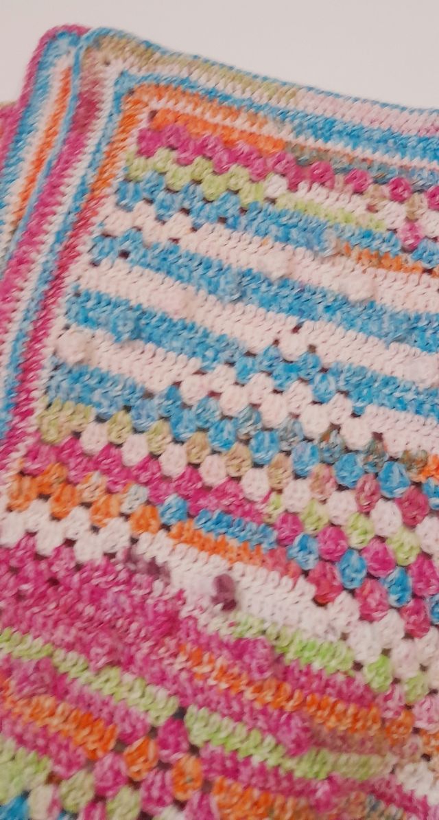 Copertina uncinetto neonato fatta a mano