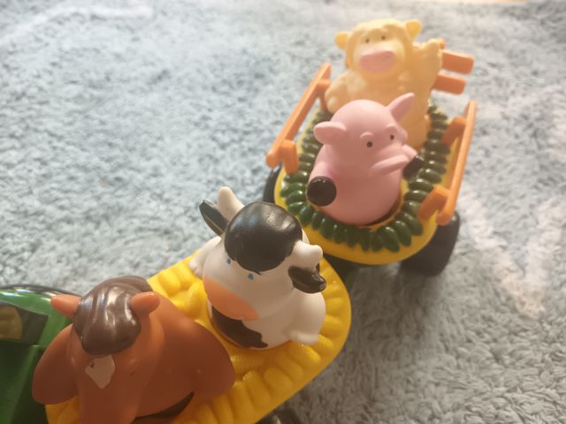 Tractor Mc Donald con animales y sonido