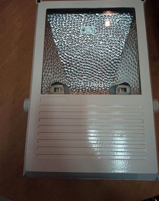 Projetor iodetos metálicos branco 150w HQI70