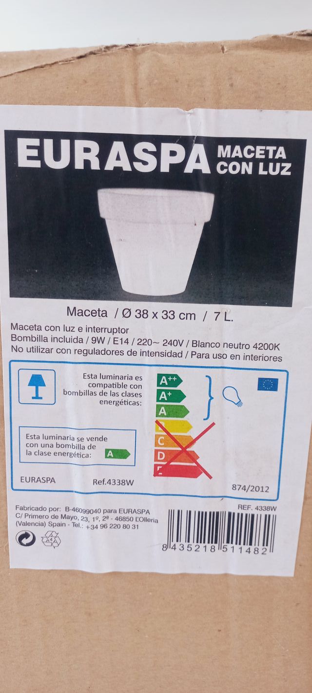 ÚLTIMA REBAJA . MACETAS CON LUZ