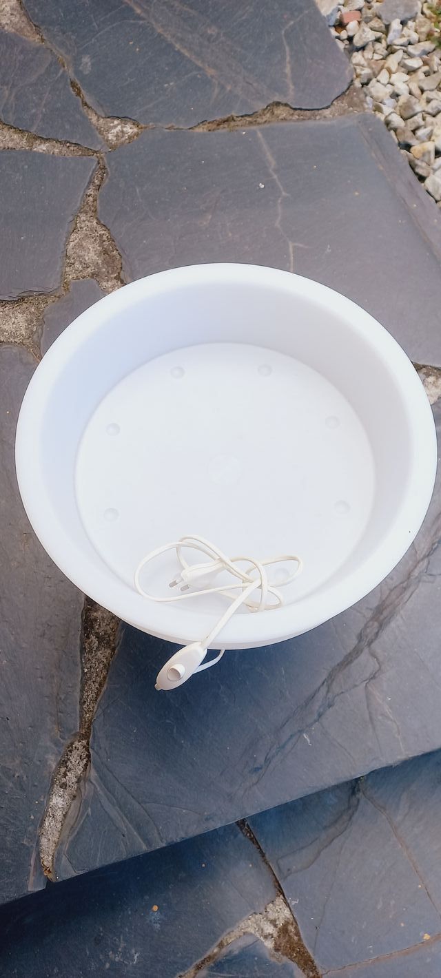 ÚLTIMA REBAJA . MACETAS CON LUZ