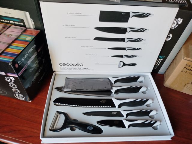 Juego cuchillos sin usar