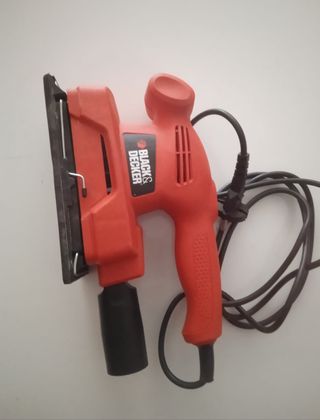Lijadora Black and Decker