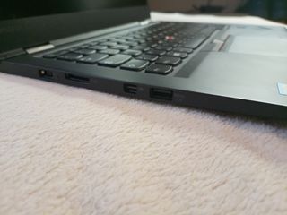 Portátil Lenovo ThinkPad X1 Carbon