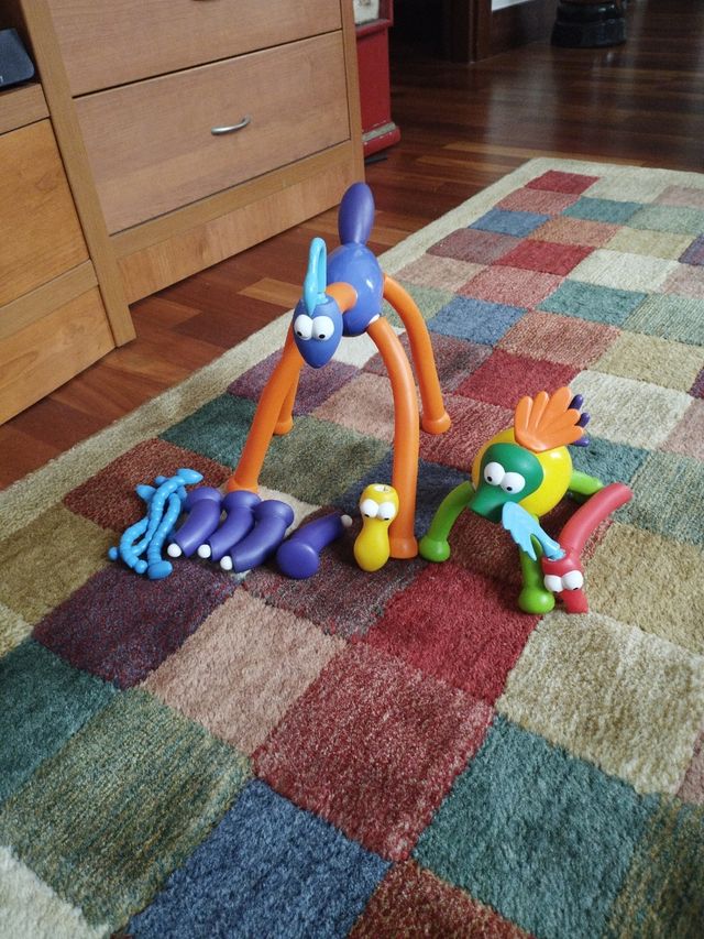 Juego piezas dinosaurios