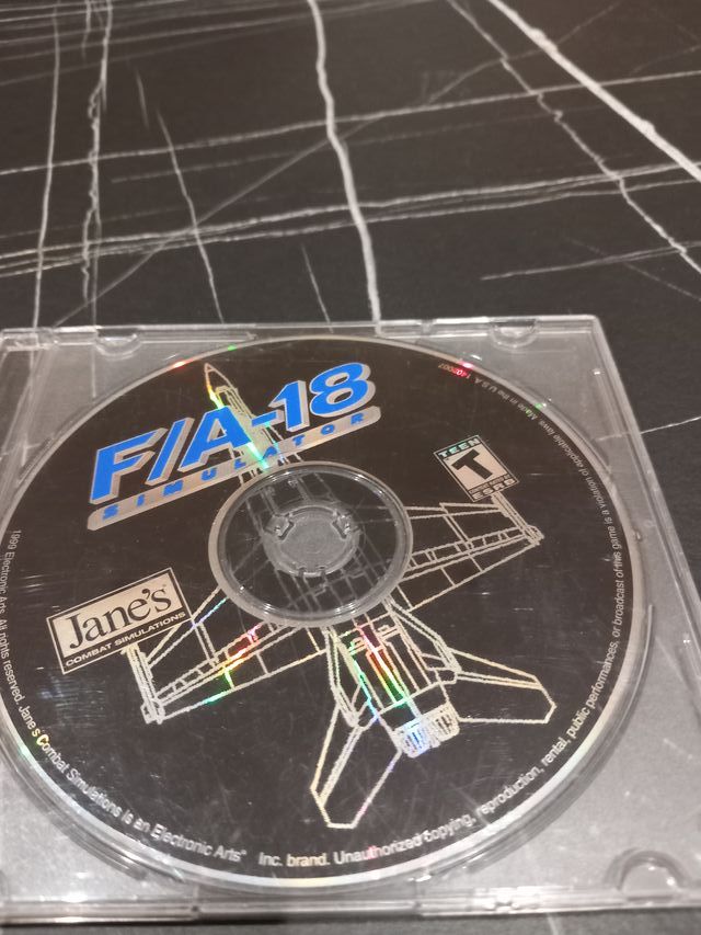 JUEGO EN CD F18 DE JANES ORIGINAL SOLO JUEGO PC