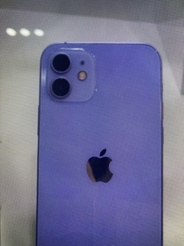 IPHONE 12