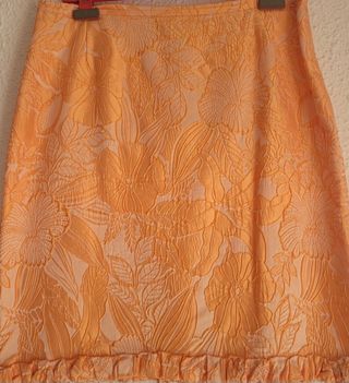 Traje falda. CHOLLO!
Fiesta. Elegante. Madrina. In
