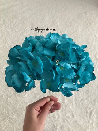 Pendientes y ramillete de flamenca verde turquesa