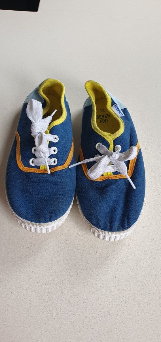 Zapatos talla 20, ,23, 24, 27, 29, 30