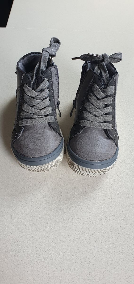 Zapatos talla 20, ,23, 24, 27, 29, 30