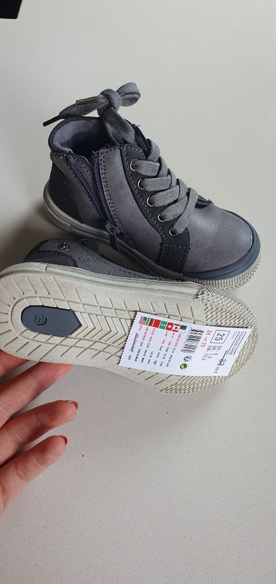 Zapatos talla 20, ,23, 24, 27, 29, 30