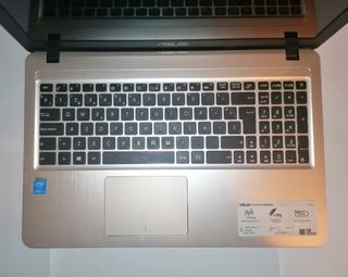 ASUS X540L + MALETÍN TARGUS