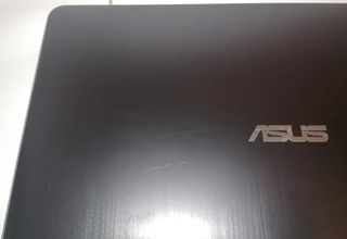 ASUS X540L + MALETÍN TARGUS