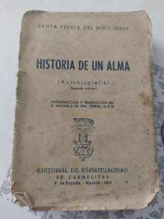 Libro pequeño religioso