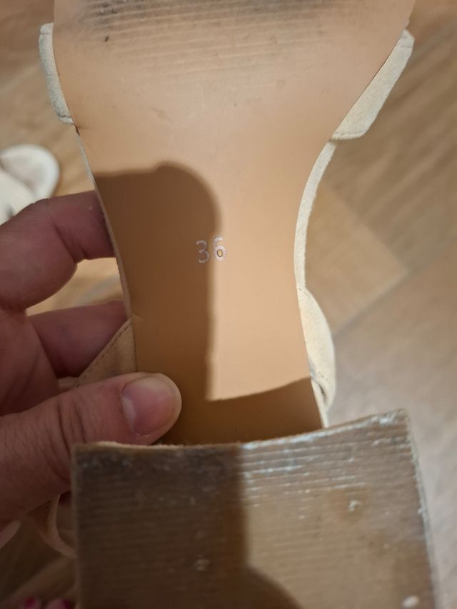 Sandalias beige 36 piel