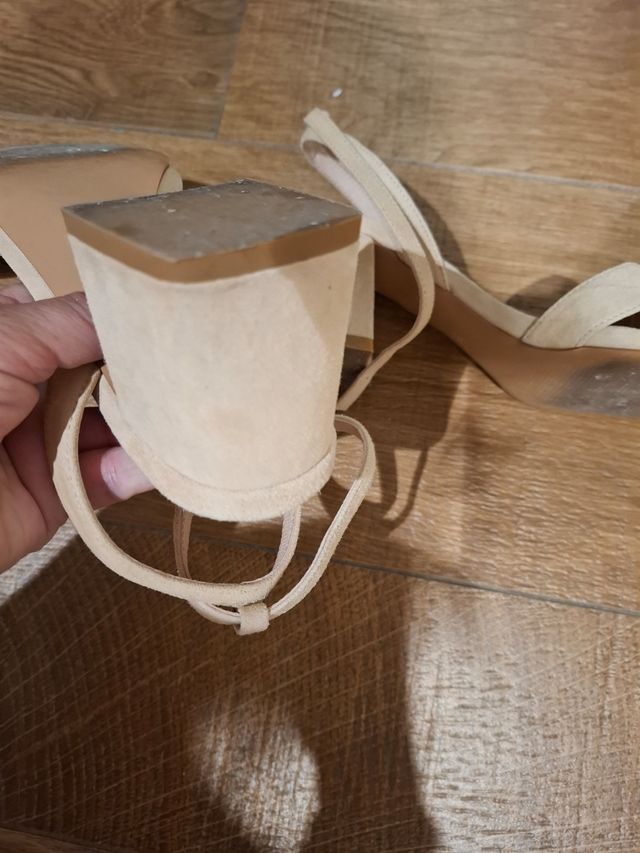 Sandalias beige 36 piel