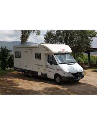 MERCEDES-BENZA CORFÚ-255 2002