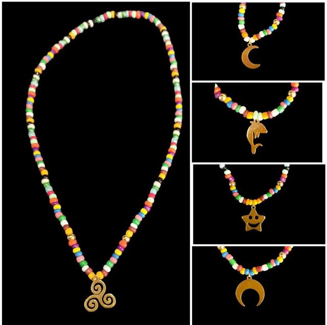 Gargantilla elástica