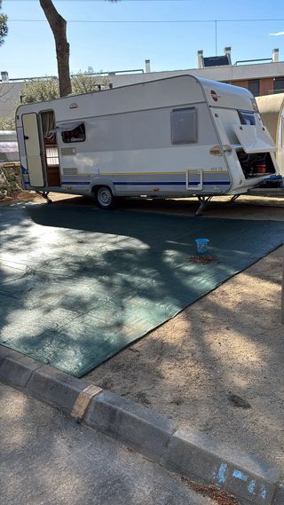 Caravana Bürstner 495 TK