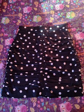 Falda fruncida con lunares Stradivarius