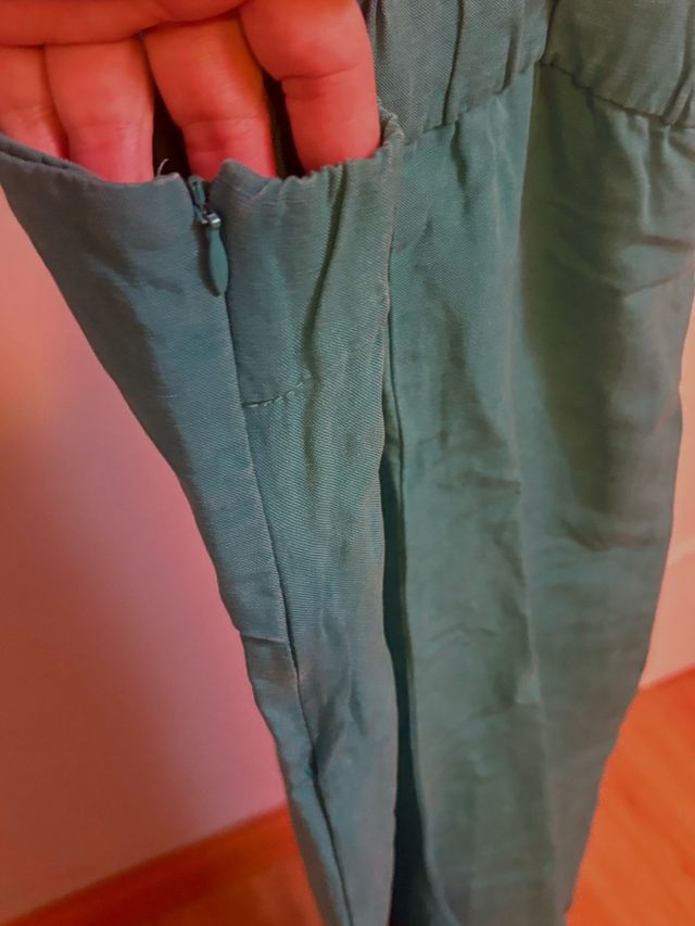 Mono de tirantes con bolsillos