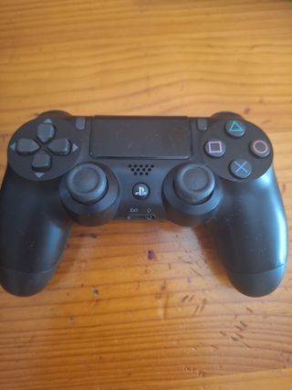Ps4 slim 1tb + juego